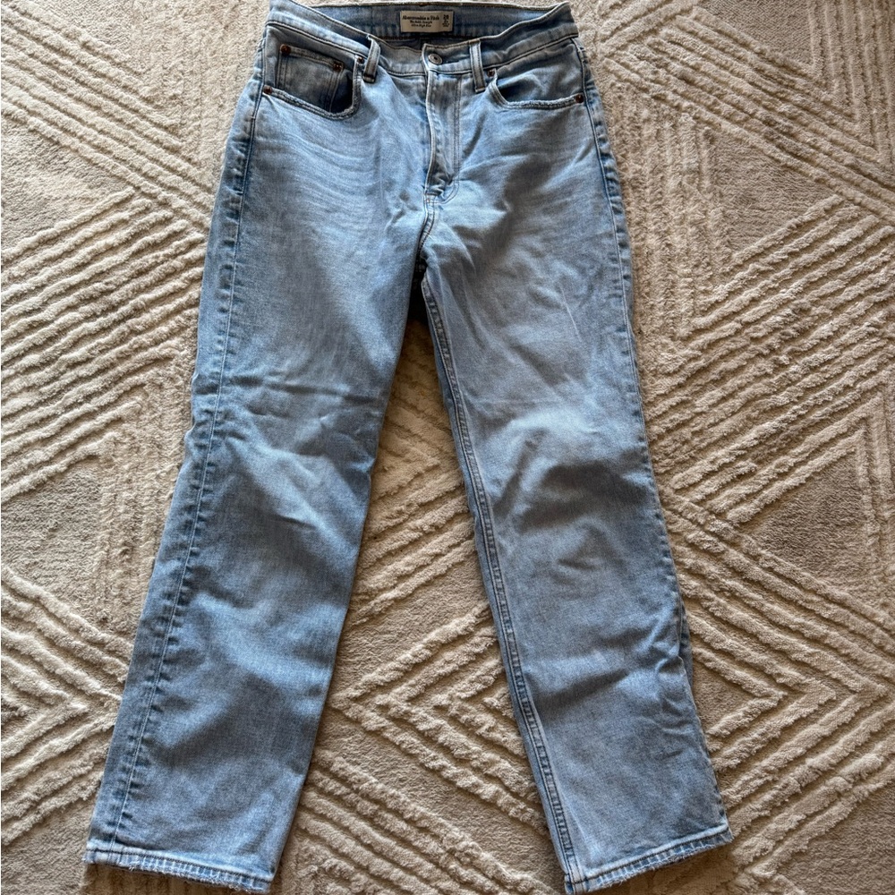 Abercrombie & Fitch Ankle Straight Ultra High Rise Light Blue Jeans